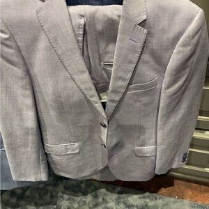 Men's Lavender Suit.  38s Slim.  32x30